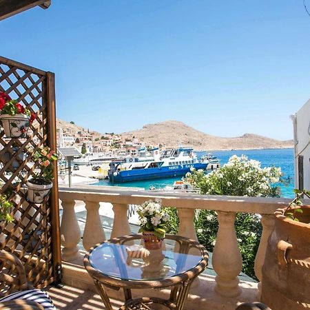 Annas Houses Chalki Town 外观 照片