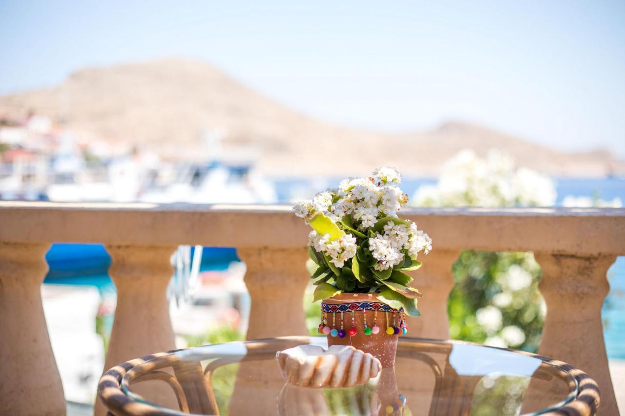 Annas Houses Chalki Town 外观 照片