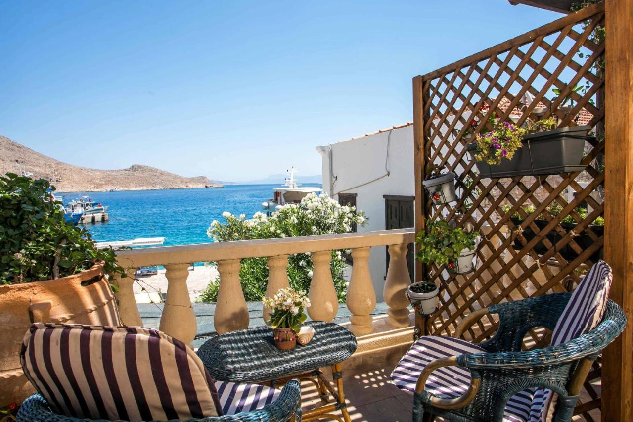 Annas Houses Chalki Town 外观 照片