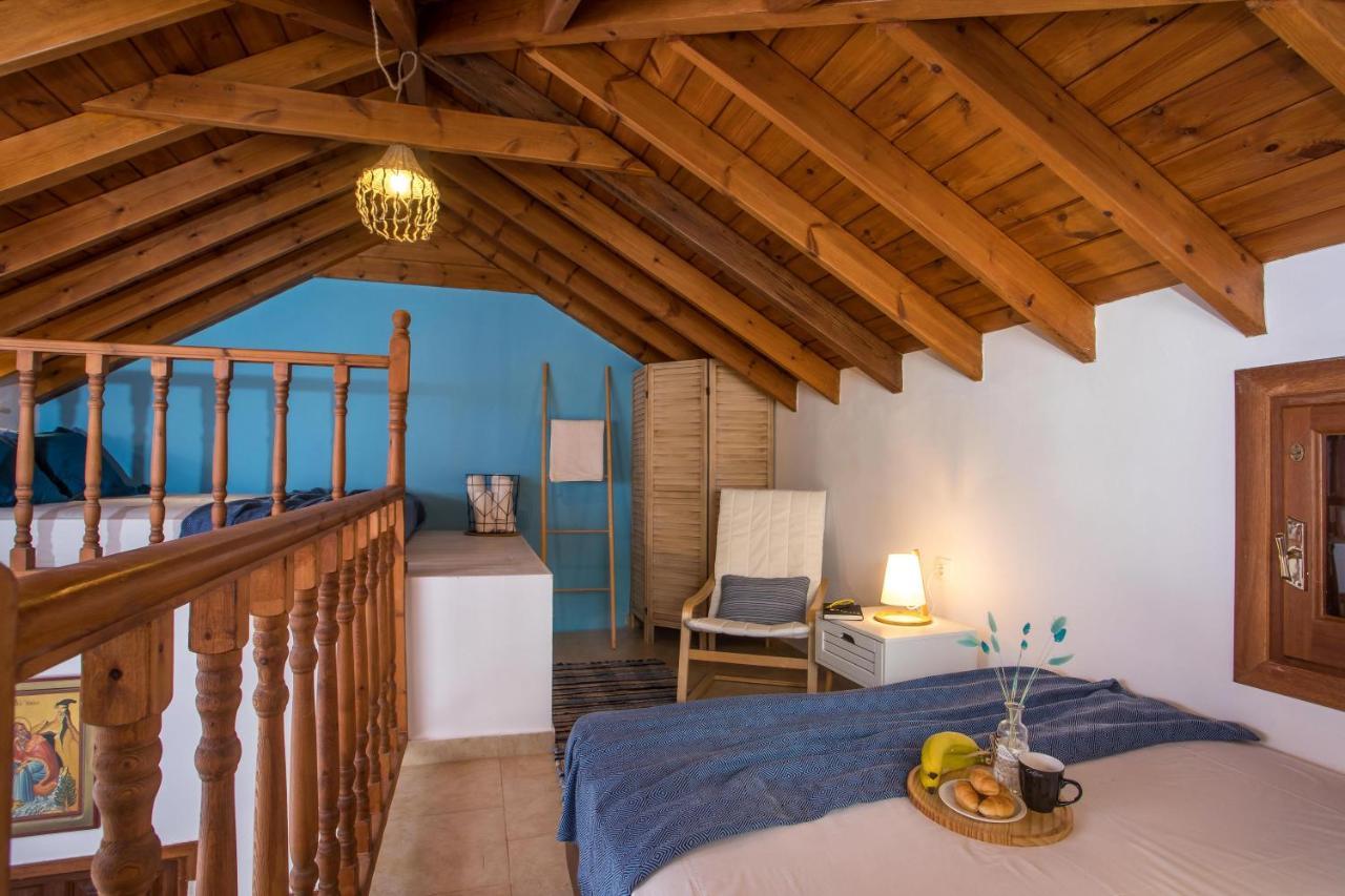 Annas Houses Chalki Town 外观 照片